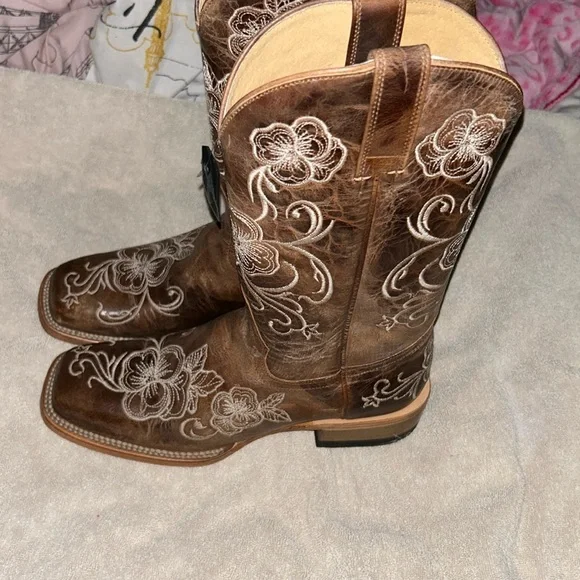 Bootbarn Boots for sell! - Picture 6 of 6